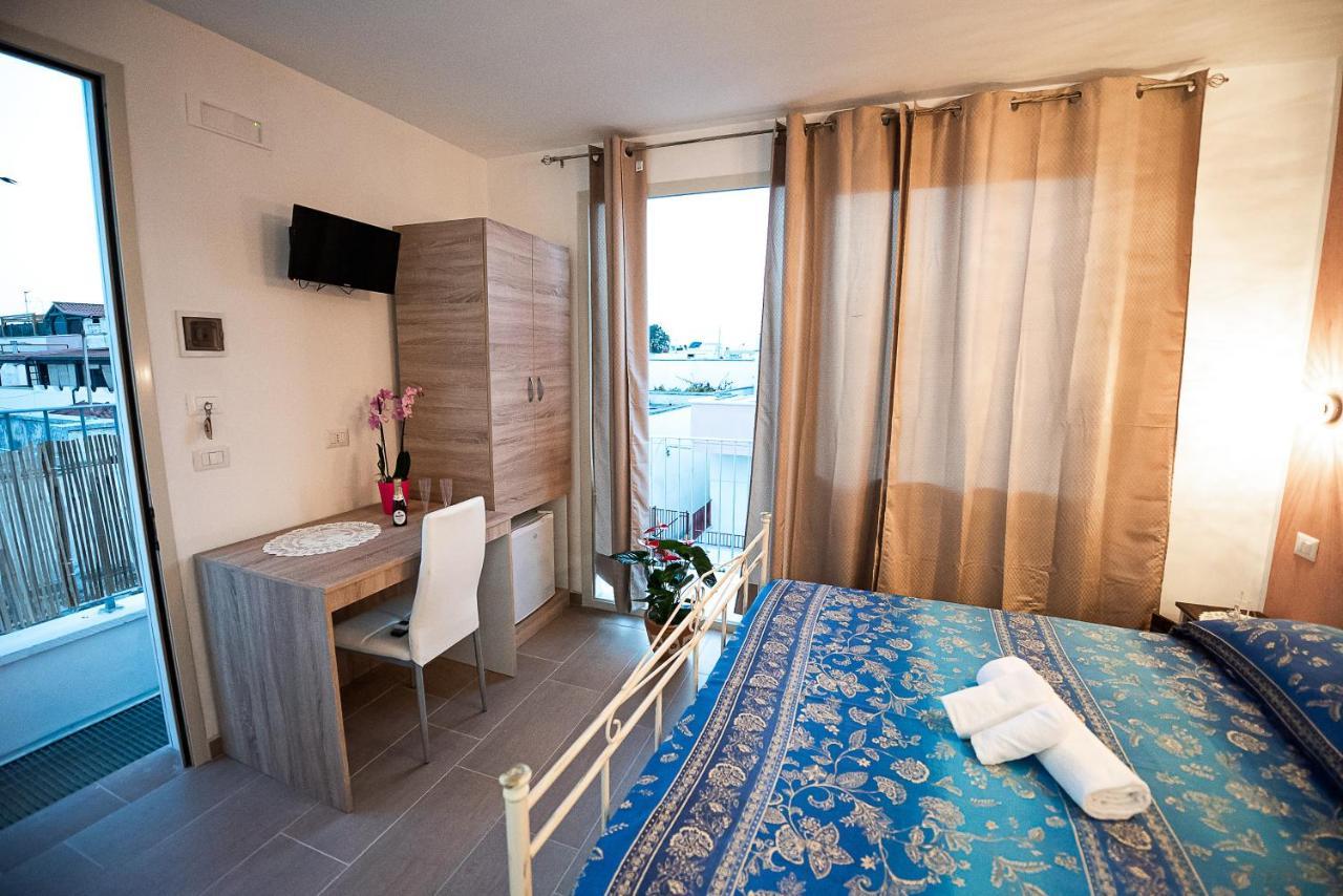 마리나디만카베르사 La Scalinata B&B 외부 사진